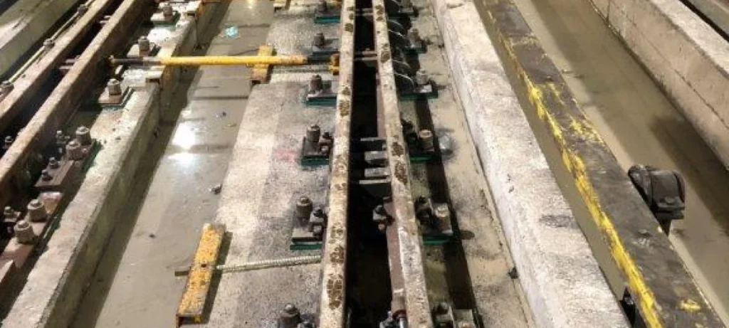 Nieuwe Wissels in tunnel Marconiplein Rotterdam