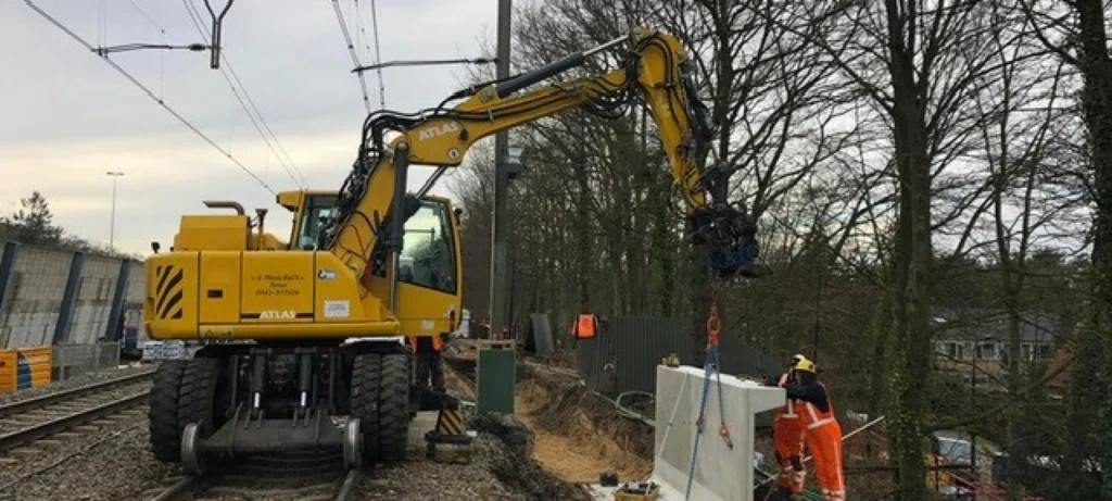 Speciale keerwand talud bij perronvernieuwing Maarn