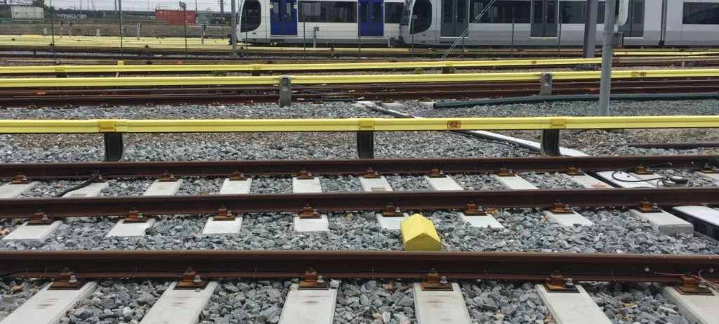 Stroomrailaanleg en stroomrailonderhoud De Wilde Spoorweg
